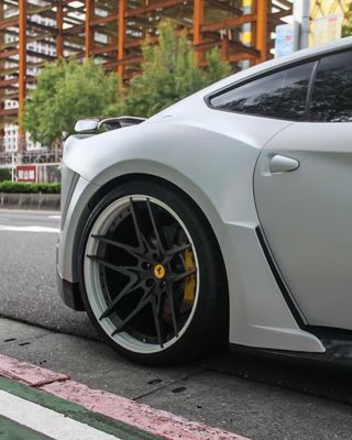 フェアレディ F12 カーボンファイバーボディキット F12 ノビテック N-ラゴスタイル フロントとバック バンパーホイールアーチ F12 フロントリップディフューザースポイラー