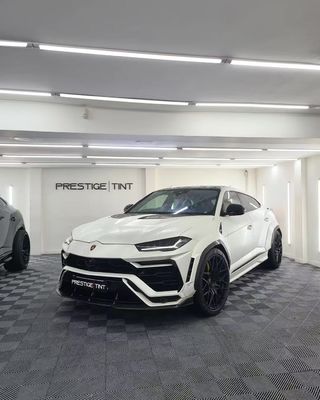 ランボルギーニ ウルス カーボンファイバーボディ キット URUS 1016 スタイル カーボンファイバー フロントリップディフューザー スポイラー フード ホールアーチ