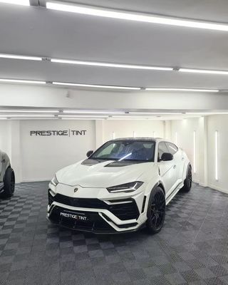 ランボルギーニ ウルス カーボンファイバーボディ キット URUS 1016 スタイル カーボンファイバー フロントリップディフューザー スポイラー フード ホールアーチ