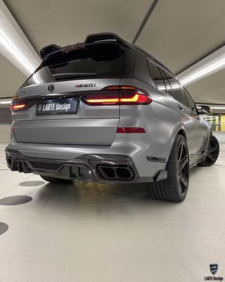 BMW X7 カーボンファイバー ボディキット X7 LD スタイル カーボンファイバー フロントリップディフューザー スポイラー フッド 輪弧