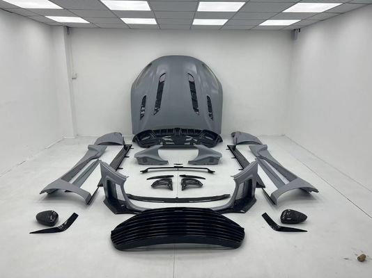 アストンマーティン DB11 カーボンファイバーボディキット DB11 マンスリースタイル フロントとバック バンパーサイドスカート フェンダー フードスポイラー