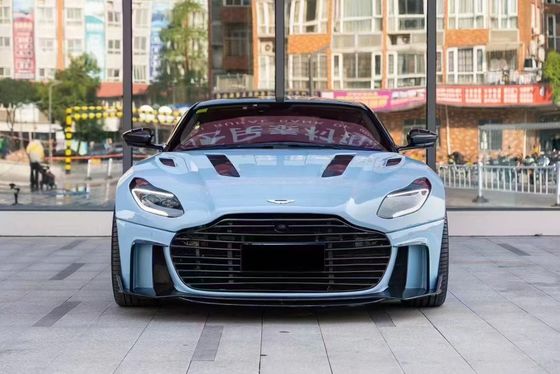 アストンマーティン DB11 カーボンファイバーボディキット DB11 マンスリースタイル フロントとバック バンパーサイドスカート フェンダー フードスポイラー