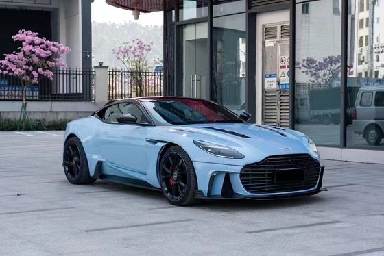 アストンマーティン DB11 カーボンファイバーボディキット DB11 マンスリースタイル フロントとバック バンパーサイドスカート フェンダー フードスポイラー