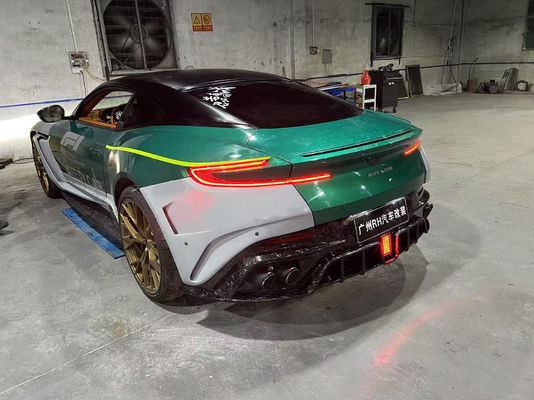 アストンマーティン DB11 カーボンファイバーボディキット DB11 マンスリースタイル フロントとバック バンパーサイドスカート フェンダー フードスポイラー