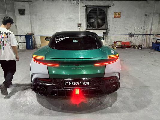 アストンマーティン DB11 カーボンファイバーボディキット DB11 マンスリースタイル フロントとバック バンパーサイドスカート フェンダー フードスポイラー