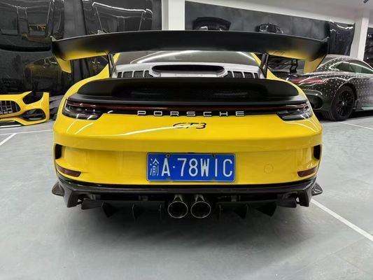 ポルシェ992 カーボンファイバーボディ キット992 GT3 スタイル フロントとバック バンパー サイドスカート スポイラーハッド