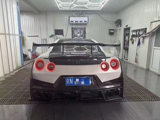 ニッサン GTR カーボンファイバーボディ キット GTR r35 アップグレード 2024ニスモスタイル フロントとリア バンパースポイラー フードフェンダー