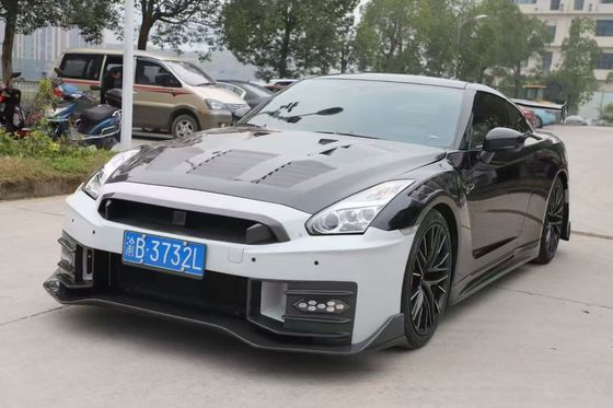 ニッサン GTR カーボンファイバーボディ キット GTR r35 アップグレード 2024ニスモスタイル フロントとリア バンパースポイラー フードフェンダー