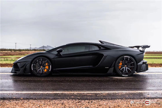 ランボルギーニ LP700 カーボンファイバーボディキット LP700 アップグレードされたDMCスタイル カーボンファイバー フロントとバック バンパー ボディキット