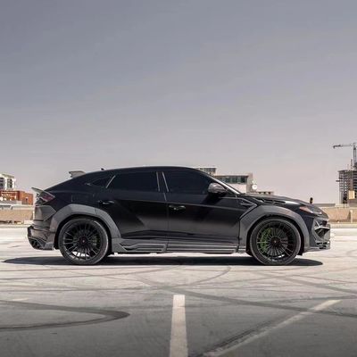ランボルギーニのオートパーツ ウルスのボディキット ウルスのアップグレード キーバニー式 フロント・リア・バンパー ワイドボディキット