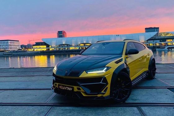 ランボルギーニのオートパーツ ウルスのボディキット ウルスのアップグレード キーバニー式 フロント・リア・バンパー ワイドボディキット