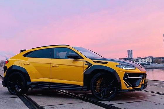 ランボルギーニのオートパーツ ウルスのボディキット ウルスのアップグレード キーバニー式 フロント・リア・バンパー ワイドボディキット