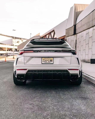 ランボルギーニのオートパーツ Urus ボディキット Urus アップグレード1016式 フロントスクープディフューザー スポイラー ワイドボディキット