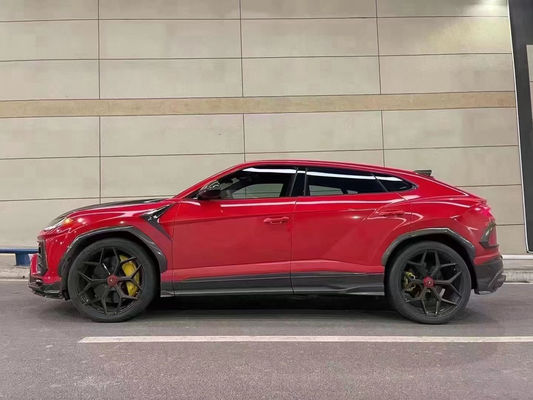 ランボルギーニのオートパーツ Urus ボディキット Urus アップグレード トップCARスタイル カーボンファイバー フロントショベル ディフューザー スポイラー フード ボディキット