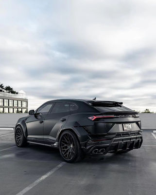 黒のランボルギーニ ボディ URUS 改良 1016 フード スポイラー ワイド ボディキット