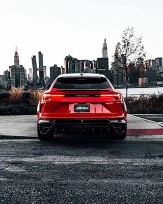 新しいランボルギーニ URUS ボディ MSY スタイル フロント・アンド・リア・バンパー 車用部品
