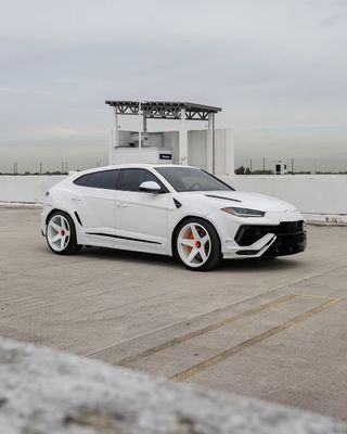ランボルギーニ URUS カーボンボディキット NT スタイル フロント リップ ディフューザー スポイラー オーダーメイド ワイドボディキット