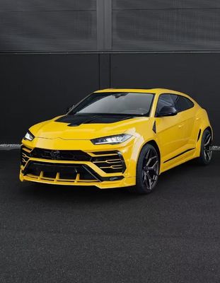 イエローランボルギーニ ウルスのボディキット カーボンファイバー フロントリップ 高級カーディフューザー ワイドボディキット