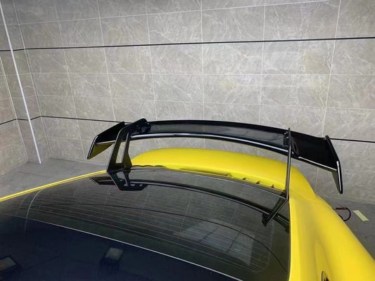 ポルシェ911 992 カーボンファイバー素材911 992 GT3スタイルアップグレード 後ろスポイラー