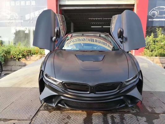 BMW I8 カーボンファイバーボディキット I8 アップグレード エネルギースタイルの前後バンパースポイラー ワイドボディキット