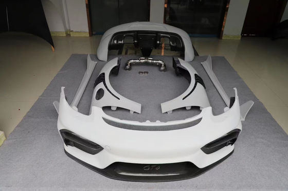 ポルシェ 981 ボックススター ケイマン ボディキット 981 ボックススター ケイマン GT4 スタイルの前後バンパー ボディキット
