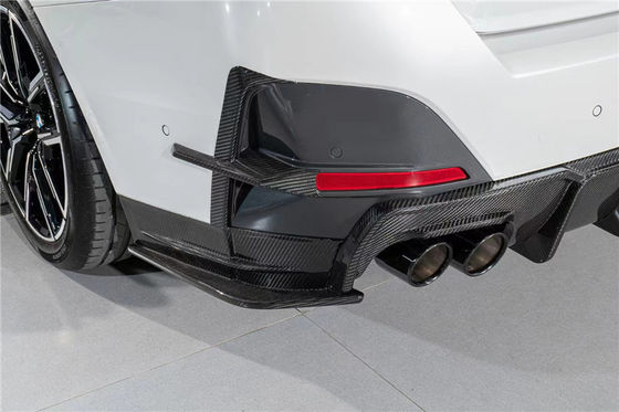 自動車部品 カーボンファイバー ボディキット BMW4シリーズ G26 G26 4ドアフロント ショベル サイドスカート ディフューザー スポイラー ボディキット