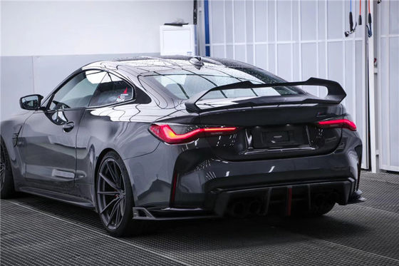 BMW 4シリーズ M4 G22 G82 G82 G22 G22 カーボンファイバーテイルスポイラー