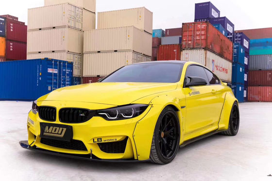 BMW M4 F82 向け LB ワイドボディキット M4 F82 アップグレードされた LB スタイル フロント リップ ディフューザー スポイラー カーボンファイバー ボディキット