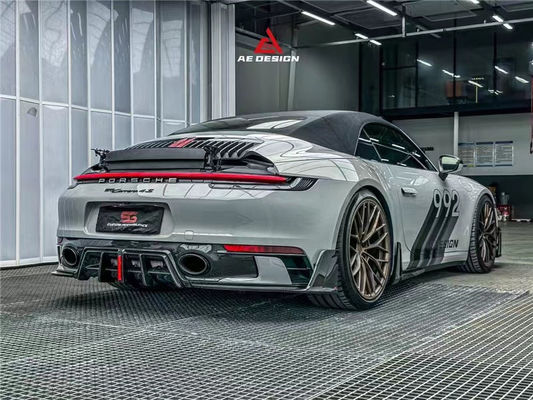 ポルシェ 992s カーボンファイバー ボディキット 992s AE スタイル ドライ カーボンファイバー フロント リップ ディフューザー スポイラー サイドスカート