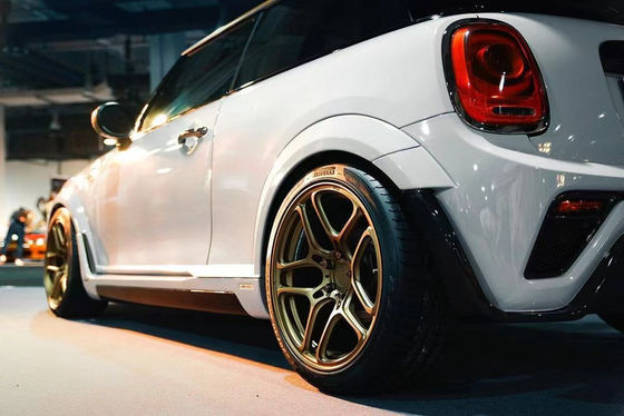 BMW MINI カーボンファイバーボディキット ミニアップグレード ASP スタイル フロントとバック バンパー サイドスカート スポイラー ワイドボディキット