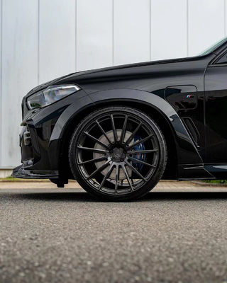 BMW X5 G05 F95 カーボンファイバー ワイドボディキット X5 G05 F95 カーボンファイバー フロント リップ ディフューザー スポイラー ワイドボディキット