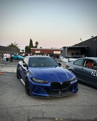 4 クーペ BMW M3 ボディキット ブルー フロント GEEXスタイル フロント バンパーフェンダー