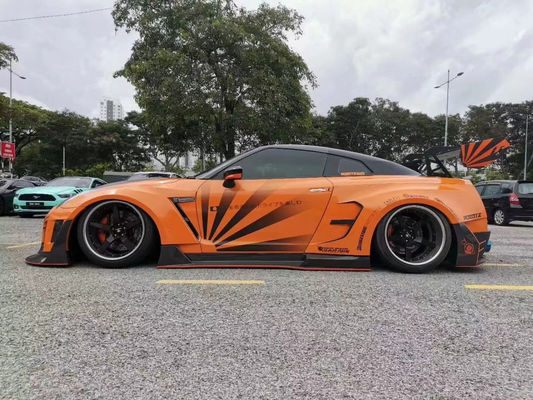 パーソナライズされた2022年 ニッサン・ボディ・キット フロント・アンド・リア・GTR R35 カー・バンパーカバー