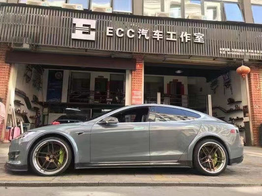 モデルSのカーボンファイバーボディキットを販売する モデルSのカーボンファイバーボディキット カーボンファイバーフロントショベル 後部ディフューザー
