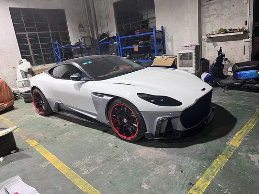 DB11 アストンマーティン ワイドボディキット グリーン バンパー リップスプリッター DB11 ボディキット