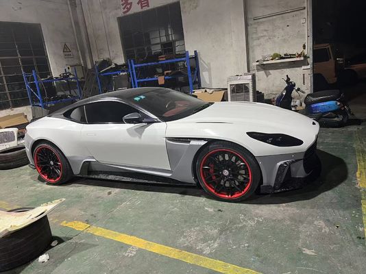 DB11 アストンマーティン ワイドボディキット グリーン バンパー リップスプリッター DB11 ボディキット