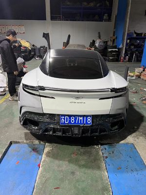 DB11 アストンマーティン ワイドボディキット グリーン バンパー リップスプリッター DB11 ボディキット