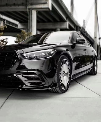 メルセデス Sクラス W223 S400 S450 カーボンファイバーボディキット W223 メイバッハ バススタイルのアップグレード フロントショベルディフューザースポイラー